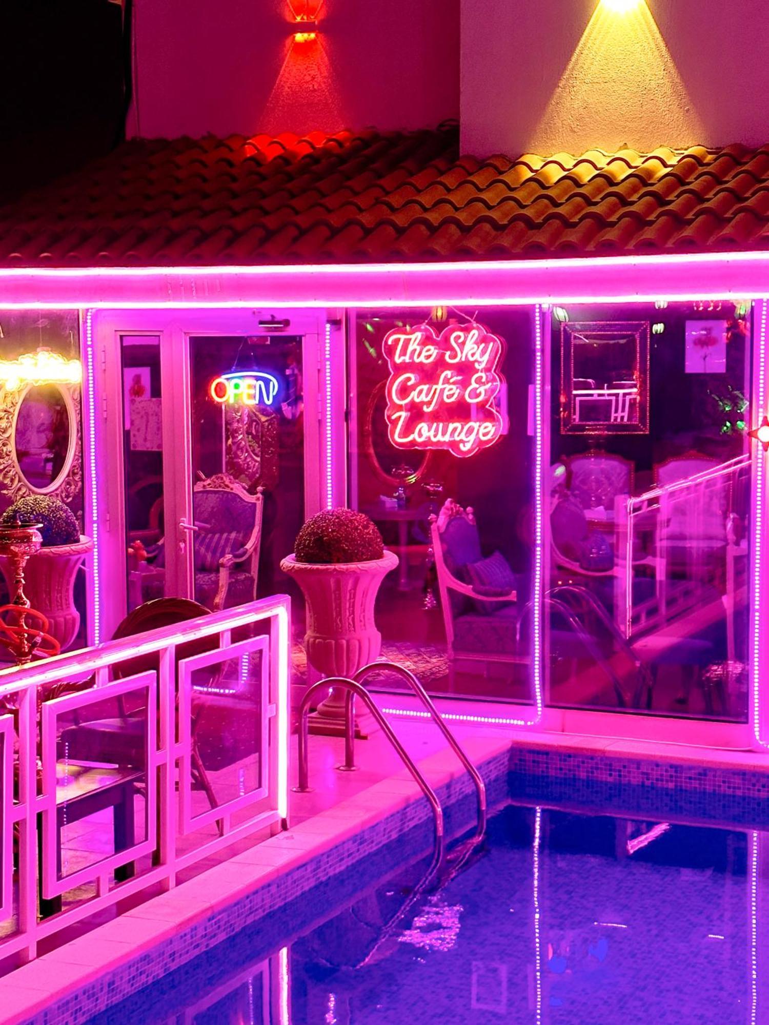 The Victory Hotel Доха Экстерьер фото